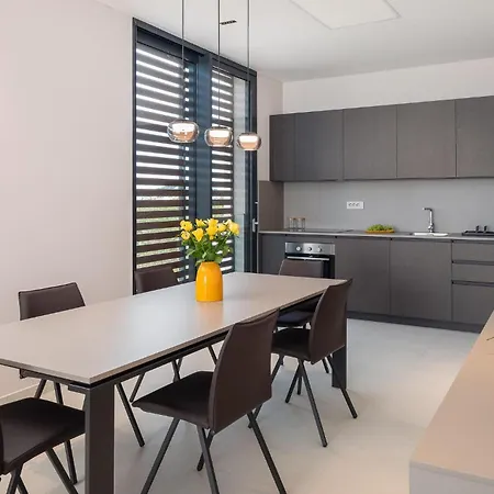 Apartman Lovely In With Wifi